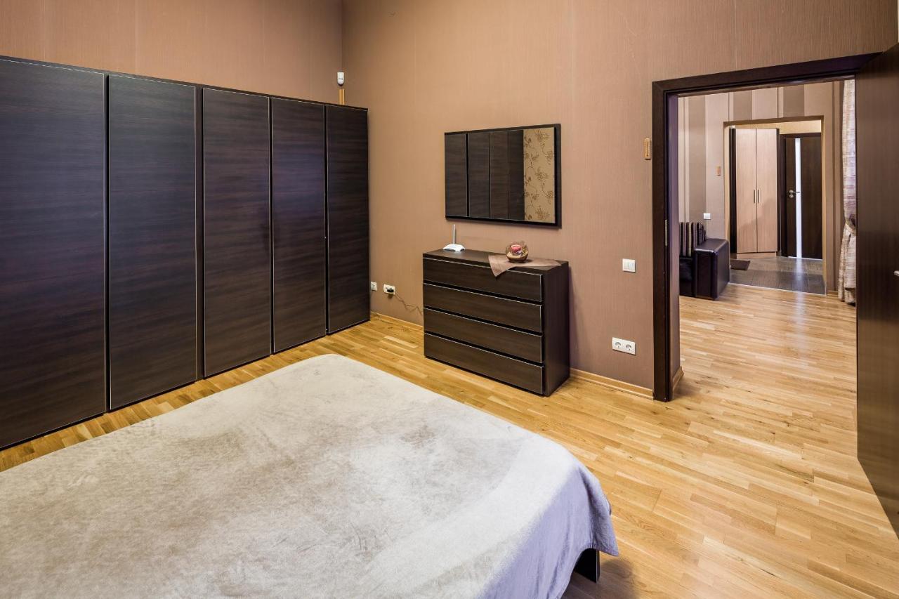 Svobody Avenue 10 Apartment ลวีฟ ภายนอก รูปภาพ