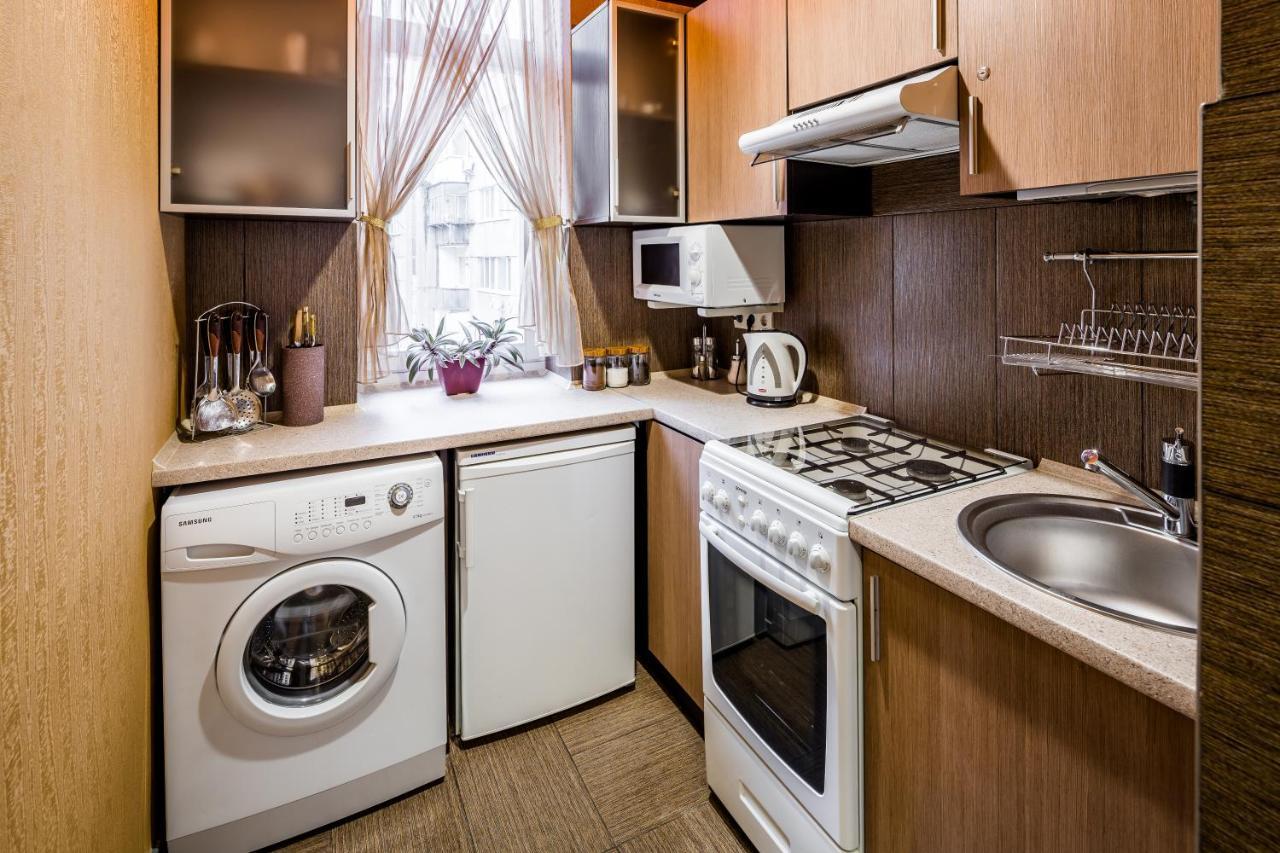 Svobody Avenue 10 Apartment ลวีฟ ภายนอก รูปภาพ