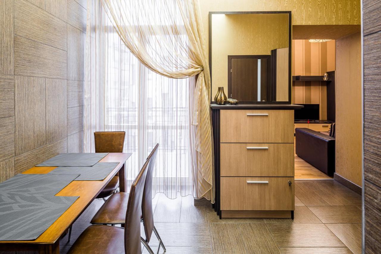 Svobody Avenue 10 Apartment ลวีฟ ภายนอก รูปภาพ