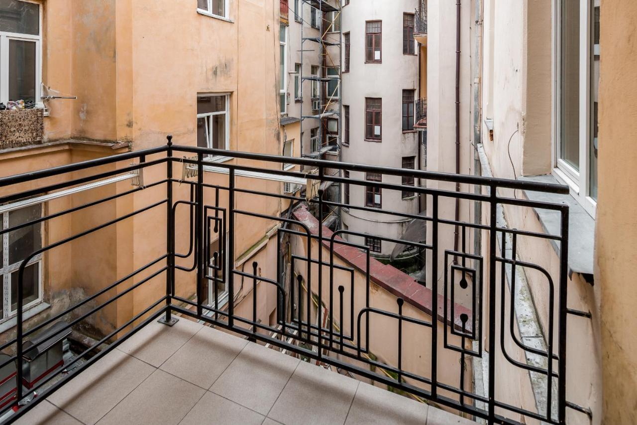 Svobody Avenue 10 Apartment ลวีฟ ภายนอก รูปภาพ